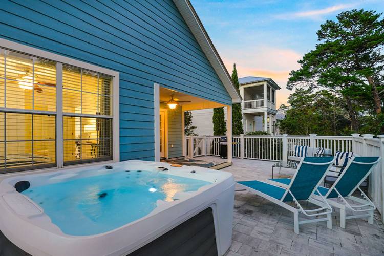 Sandy Daze, Vacation Rental House with Hot Tub in Dune Allen Beach, 30A